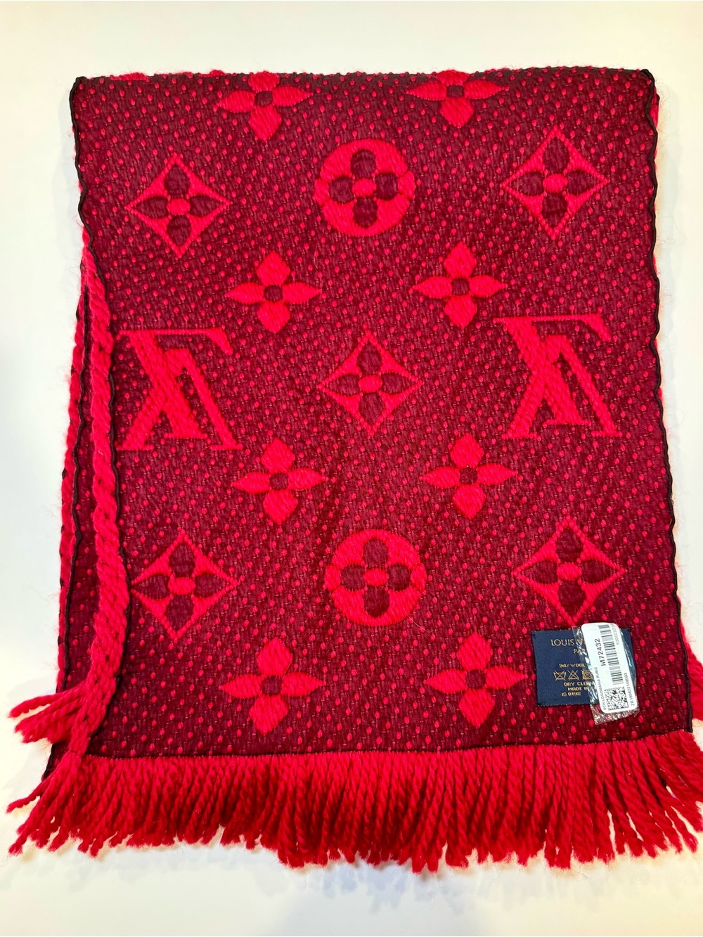 Louis Vuitton Logomania Reversible Rubis Red Wool And Silk Scarf - Picture 9 of 11